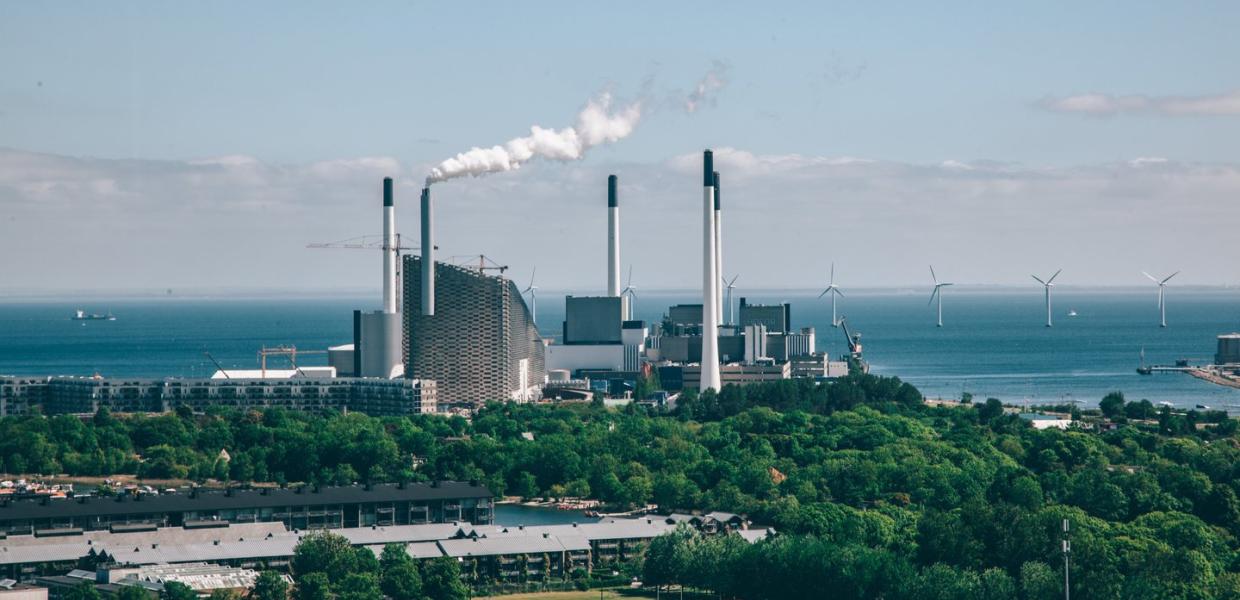 Ski on top of a waste energy plant in Copenhagen