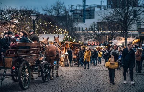 Weihnachtsmarkt in Odense auf Fünen in Dänemark