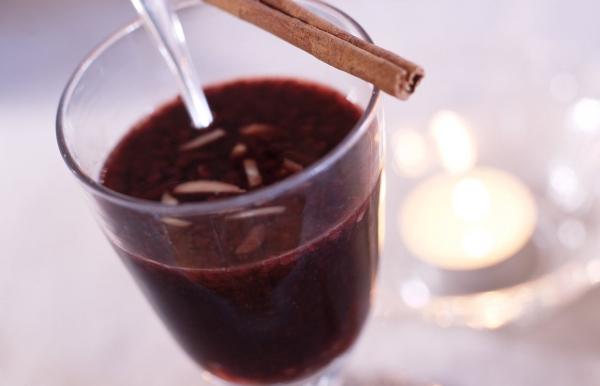 Gløgg, traditional mulled wine for Christmas