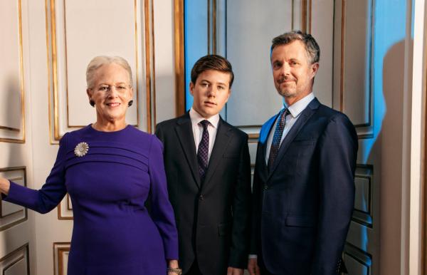 Porträt anlässlich des 80. Geburtstags von Königin Margrethe, zusammen mit Kronprinz Frederik und Prinz Christian, der zweite in der Thronfolgerliste Dänemarks