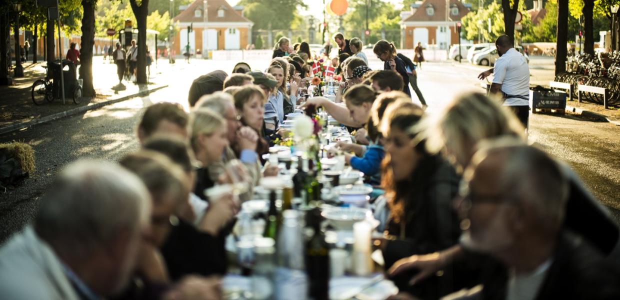 Hygge bei einem Gemeinschaftsdinner beim Copenhagen Cooking-Festival in Kopenhagen