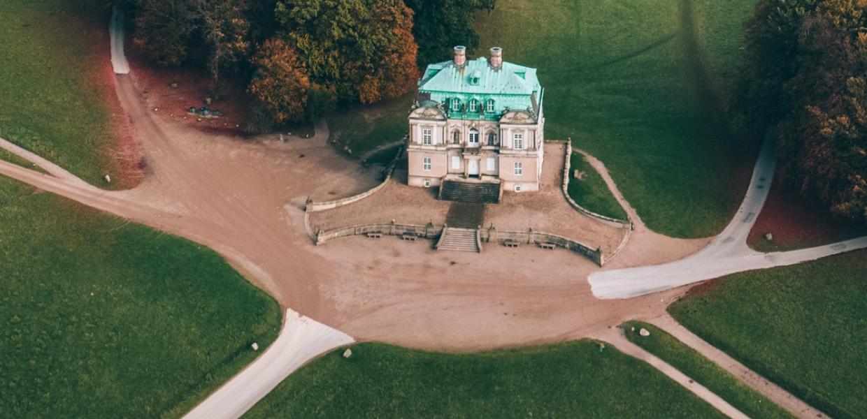 The royal hunting lodge, the Hermitage, in the Deer Park