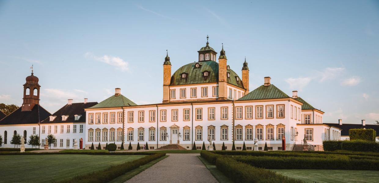 Schloss Fredensborg in Nordseeland nahe der Dänischen Riviera