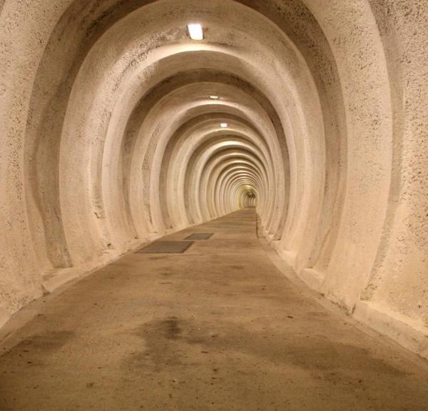 Bild vom Tunnel beim REGAN VEST