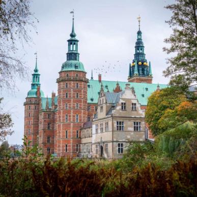 Frederiksborg slott på Nordsjälland. Foto: Alex Nyborg Madsen - VisitNordsjaelland