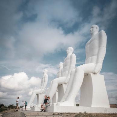 Skulptur "Mennesket ved havet" ("Men by the Sea") in Esbjerg, Nordsee