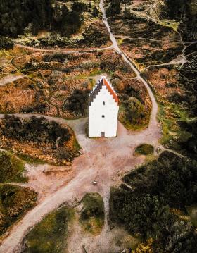 Den Tilsandede Kirke