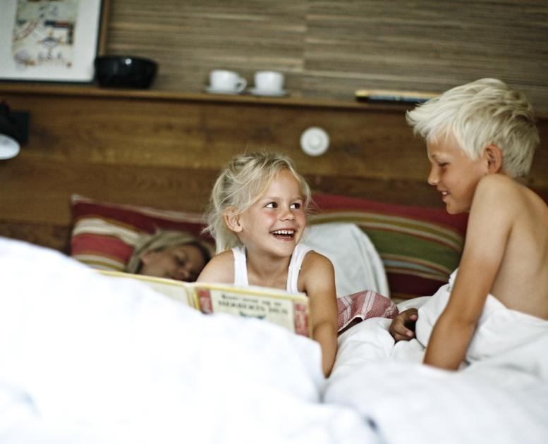 Kinder im Ferienhaus, Dänemark