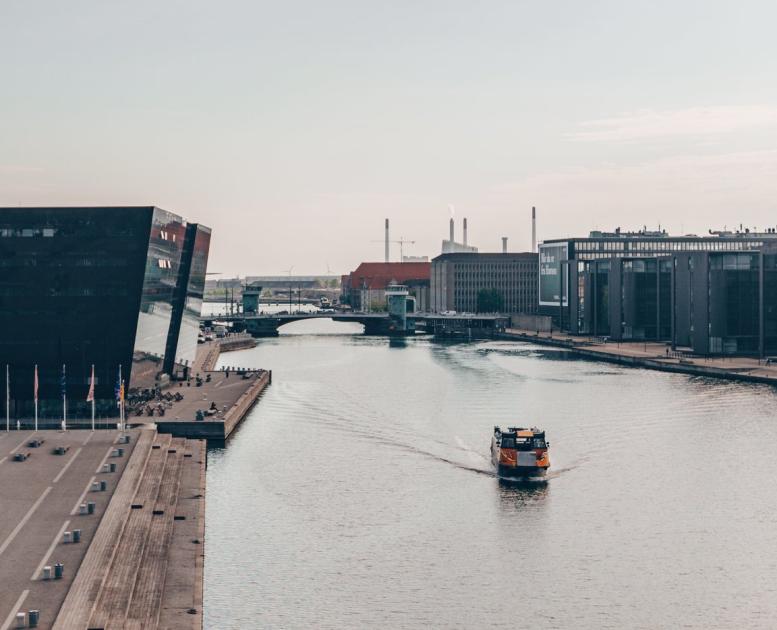 Cruise around Copenhagen with the harbour buses