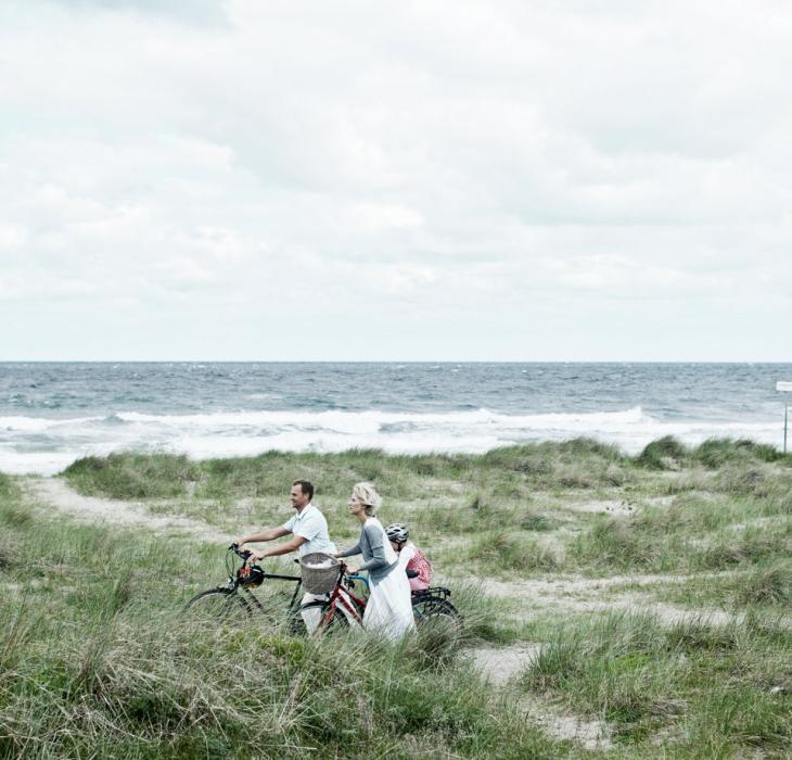 Couple with bikes
